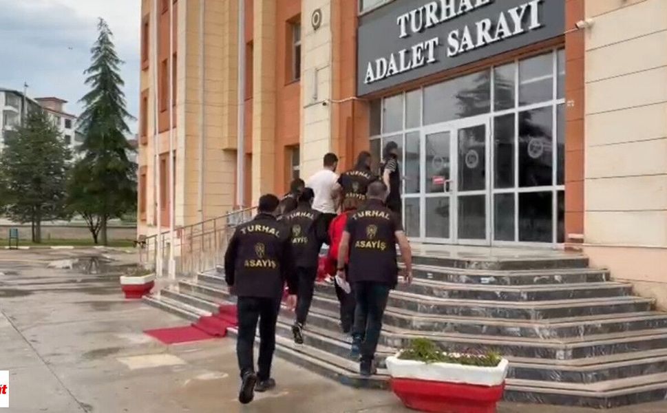 Turhal’da Uyuşturucu Operasyonu: 12 Yıl 6 Ay Hapis Cezalı Firari Yakalandı