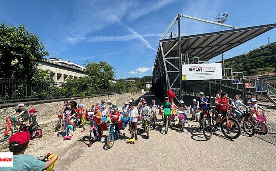 Niksar’da Minikler Pedal Çevirdi, Aileler Eğlenceye Ortak Oldu