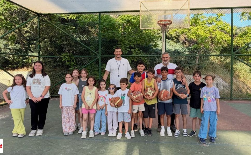 Niksar'da Spor Seferberliği: 400 Öğrenci Antrenmanlarda
