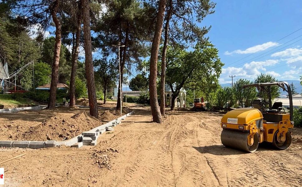 Ayvaz Parkı'nda Yaz Ortasında Düzenleme Tepkisi