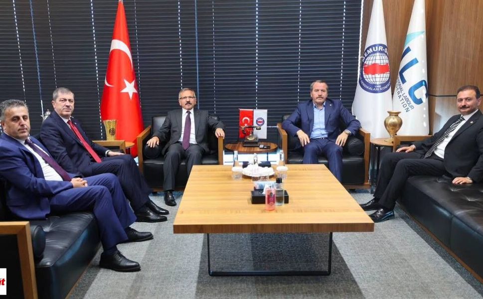 Babasını Kaybeden Ali Yalçın’a Tokat Milletvekillerinden Taziye Ziyareti