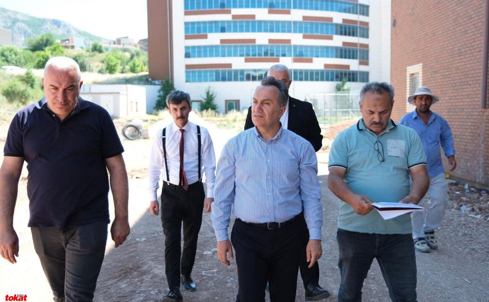TOGÜ Kampüsünde Yoğun Mesai: Rektör Fatih Yılmaz Devam Eden Projeleri Yerinde Denetledi