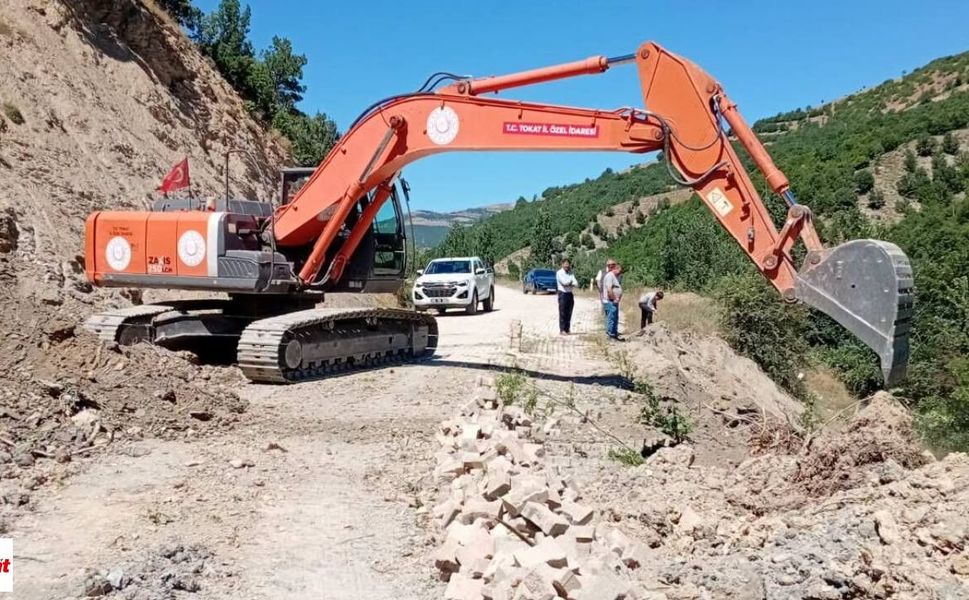Köy Köy Çalışma Başladı: Tokat'ta Yol ve Altyapıda Yoğun Hareketlilik