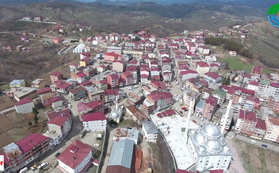Bu İlçede Yollar İmece Usulü Yapılıyor Çimento Vatandaştan İşçilik Belediyeden Geliyor İlk Etap Tamamlandı