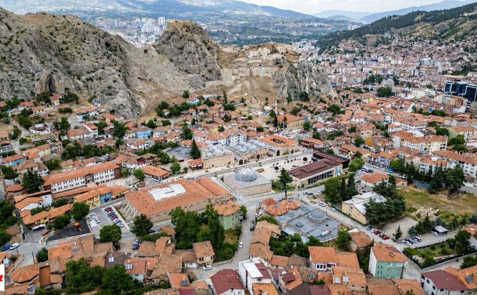 Sulusokak'ın Taşlarını Yerinden Oynatacak İddia! Rezerv Alan İlan Edildi:'Düşük Bedel Teklifi' 'Bilgilendirme Yapılmadı'