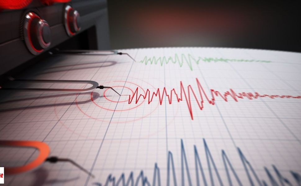 Sabah Saatlerinde  5.7 Ve 5.8 Büyüklüğünde Şiddetli Deprem 20 Dakika Arayla Meydana Geldi