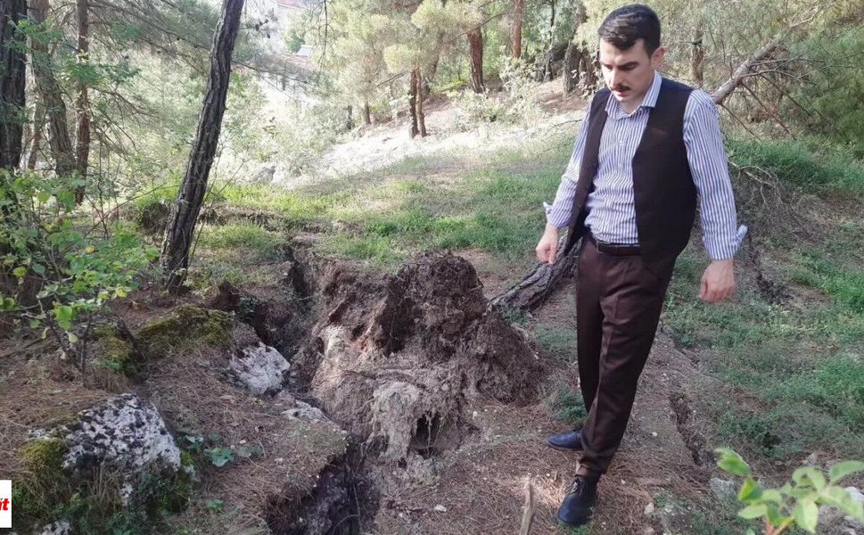 Tokat'ta Korkutan Görüntüler! Zemin Hareketlendi, Yarılmalar Oluştu