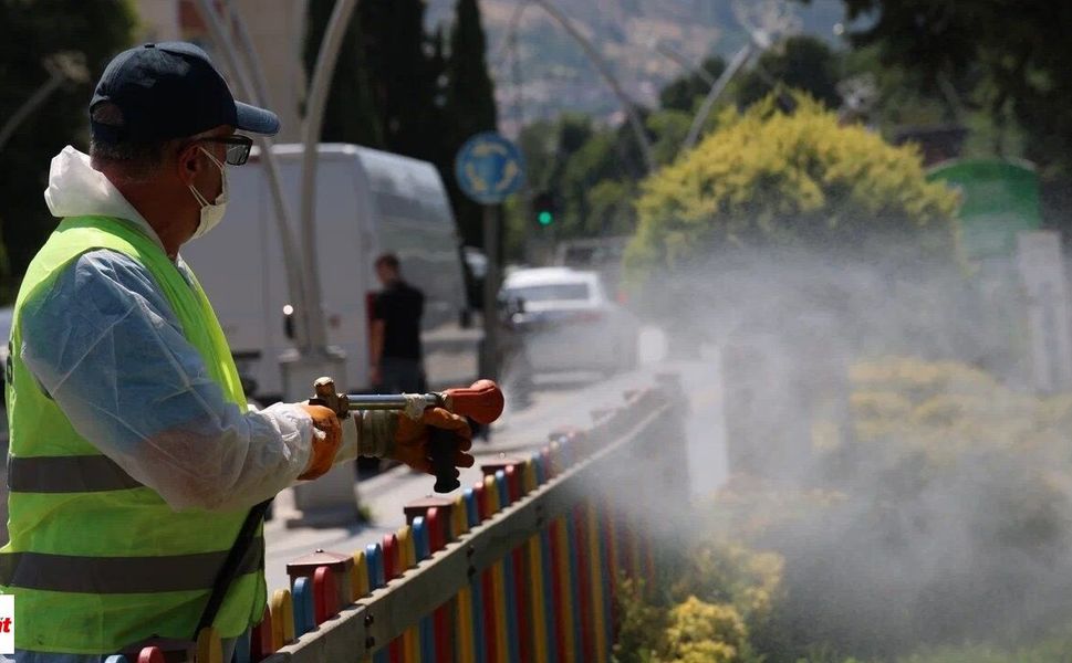 Tokat’ta Parklar, Dereler ve Mahalleler İlaçlanıyor