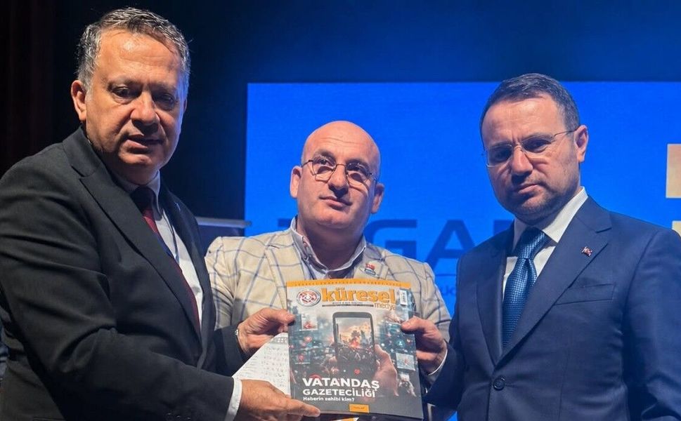 Dim, gazetecilik yasası taslağını Bakan Gürlek'e sundu