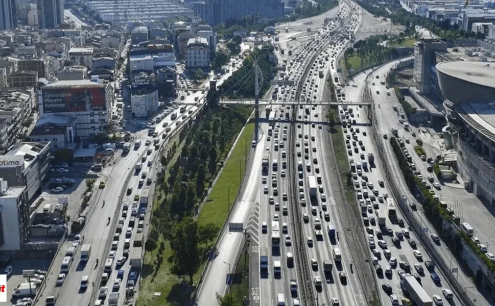 Otobüs Yolculuklarına Rakip Olacak Bilet Parasına Uçacak İlk Kez Havalandı  30 Kişilik Olacak