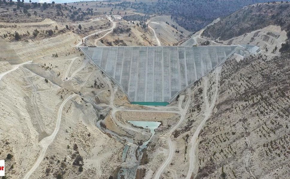 Temelden 42,5 Metre Yüksekliğe Sahip 255 Milyon Lira Bedelle Yapılıyor 4 Bin 50 Dekar Arazinin Can Damarı Olacak
