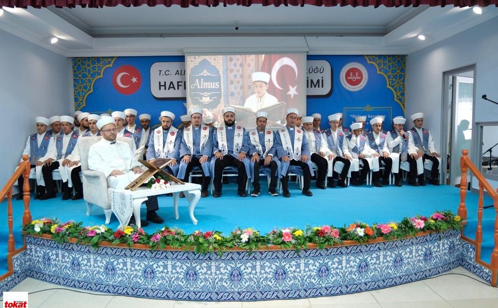 Almus’ta 41 Hafız İçin İcazet Merasimi Düzenlendi