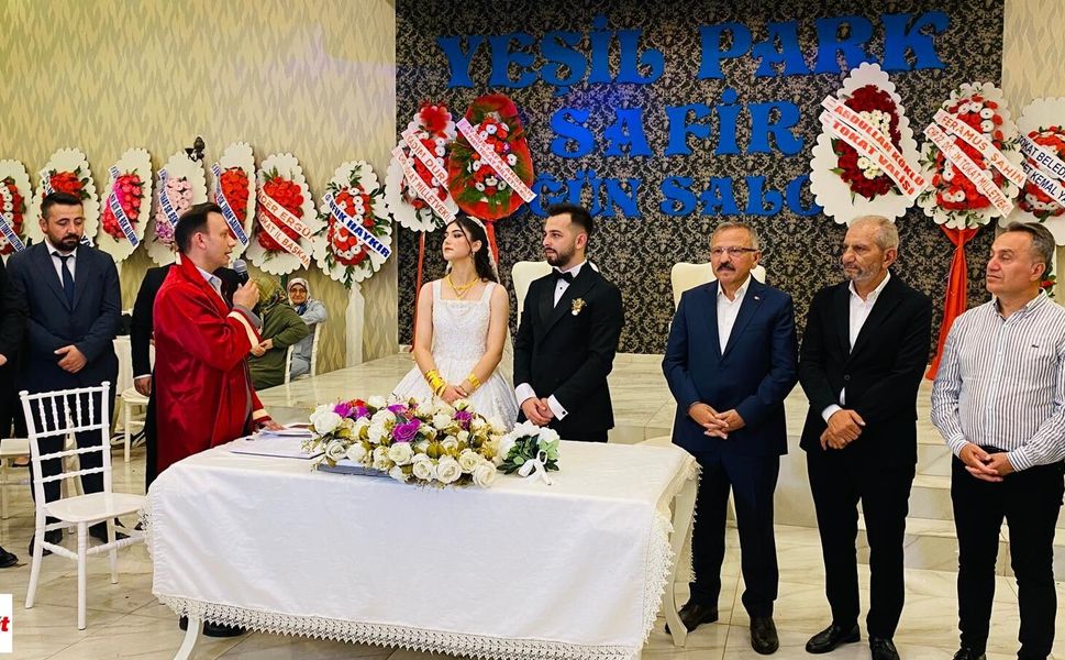 Orakçı ve Uğur Ailelerinin Mutlu Günü: Tokat’ın Siyaset ve Basın Dünyası Bu Düğünde Buluştu