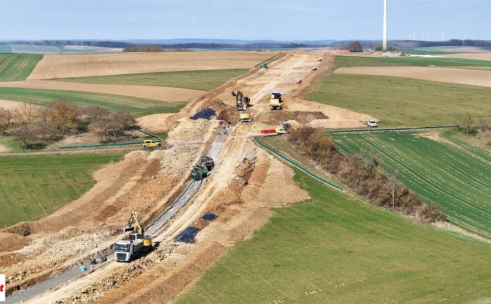 700 Kilometrelik Hat Tamamlanıyor 40 Metre Derinlikte İnşa Ediliyor Dev Proje Tam Gaz İlerliyor10 Milyon Kişiye Ulaşacak