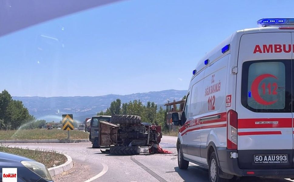 Traktör İkiye Bölündü: Niksar'da Feci Kazada 5 Yaralı