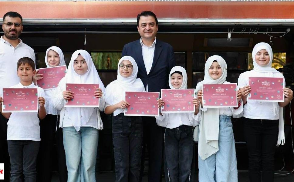TÜGVA Tokat Yaz Okulu Kapanışına Vali Köklü Katıldı