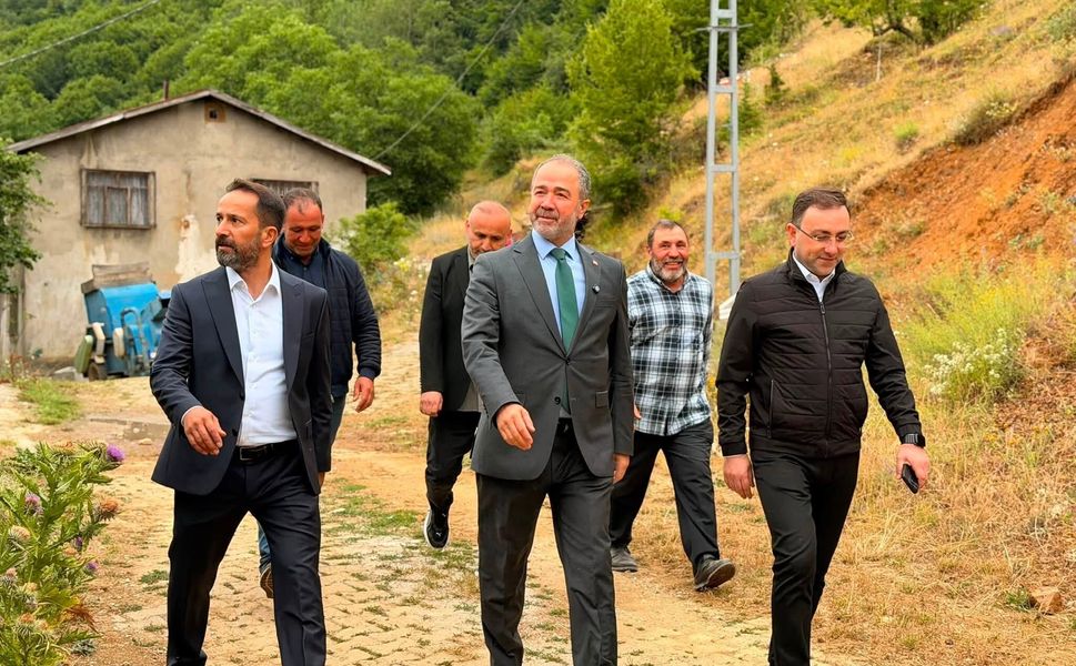 Başkan  Adem Dizer Beldelerden Köylere Dur-Durak Bilmeden Sahada Çalışmalarını Aralıksız Sürdürüyor