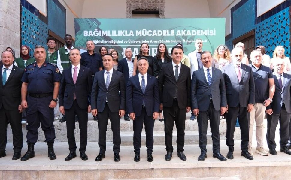 Tokat’tan 21 üniversiteye uzanacak bağımlılıkla mücadele hamlesi