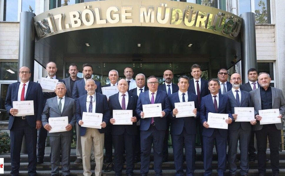 Tokat’ta afetle mücadelenin kahramanlarına başarı belgesi