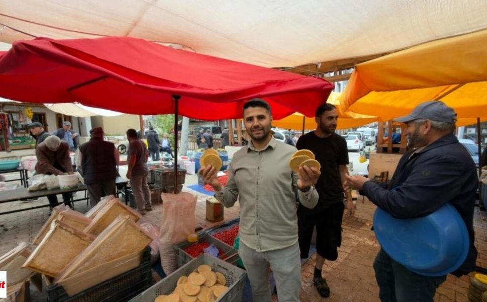 81 Yıllık Gelenek Sürüyor: Zile’nin Köylü Pazarı Sonbahar Bereketiyle Doldu
