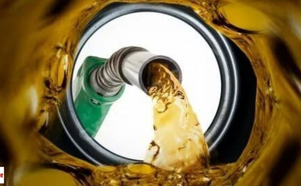 Araç sahiplerinin beklediği haber: Motorine 4,95 TL indirim geliyor