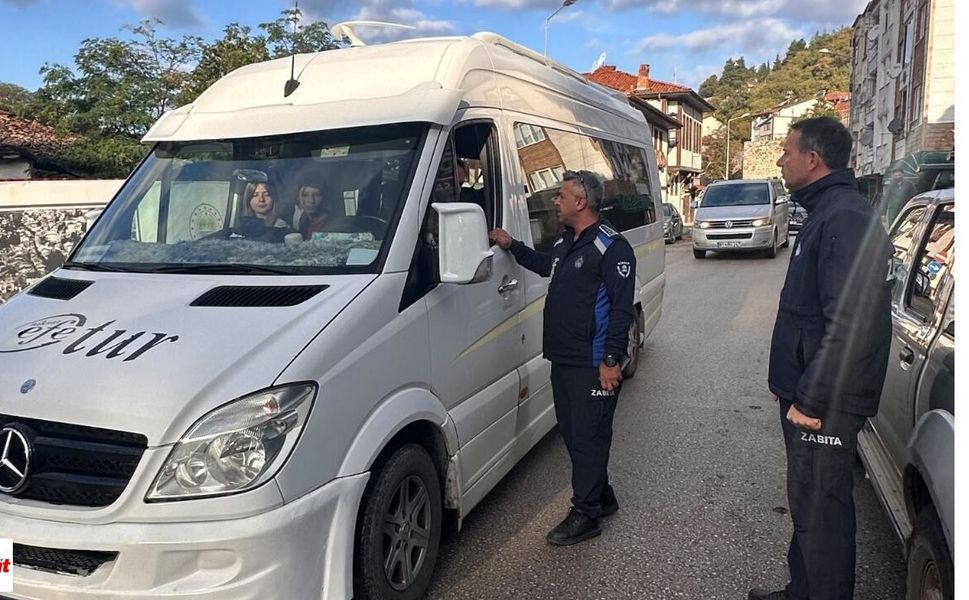 Niksar’da S Plakalı Servis Araçlarına Sıkı Denetim Eksikler Tek Tek Kontrol Edildi