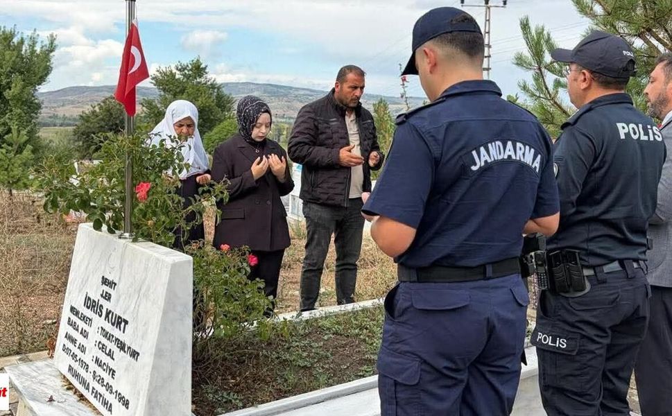 Tokatlı Şehit İdris Kurt, 28 Yıl Sonra Kabri Başında Dualarla Anıldı