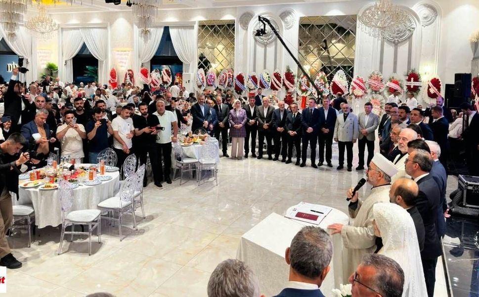 Tokat’ta dikkat çeken düğün: Ak Partili isimler burada buluştu