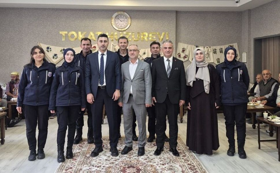 Tokat’ta Cezaevi Personelinden Yaşlılara Vefa Ziyareti