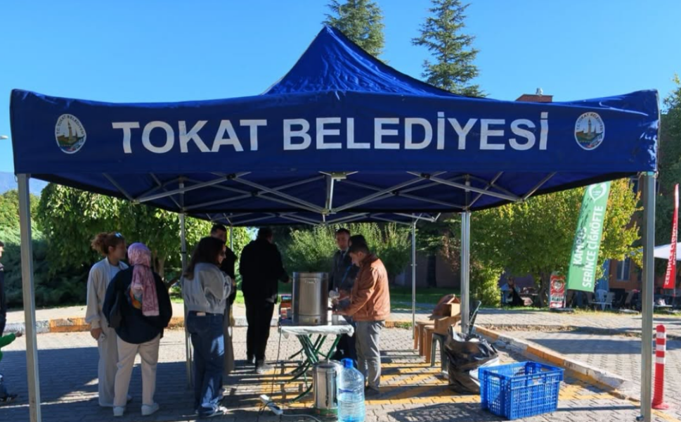 Tokat Belediyesi'nden KPSS Adayları ve Ailelerine Ücretsiz İkram