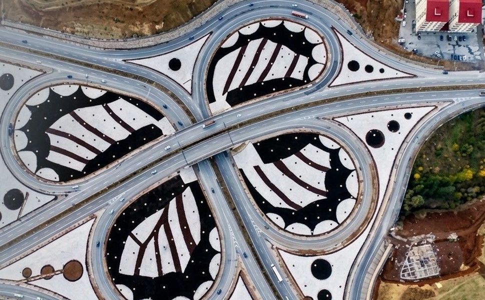 Bu Yol Dört Yapraklı Yonca Gibi 12 Dakikalık Yol 4 Dakikaya Düştü Tasarımını Doğadan Aldı Şehir İçi Trafik Yükü Azaldı