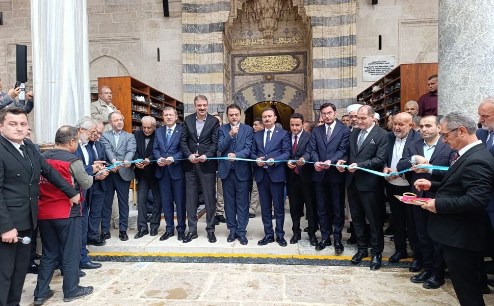 Tarihi Gülbahar Hatun Camii Restorasyon Tamamlanarak Yeniden İbadete Açıldı