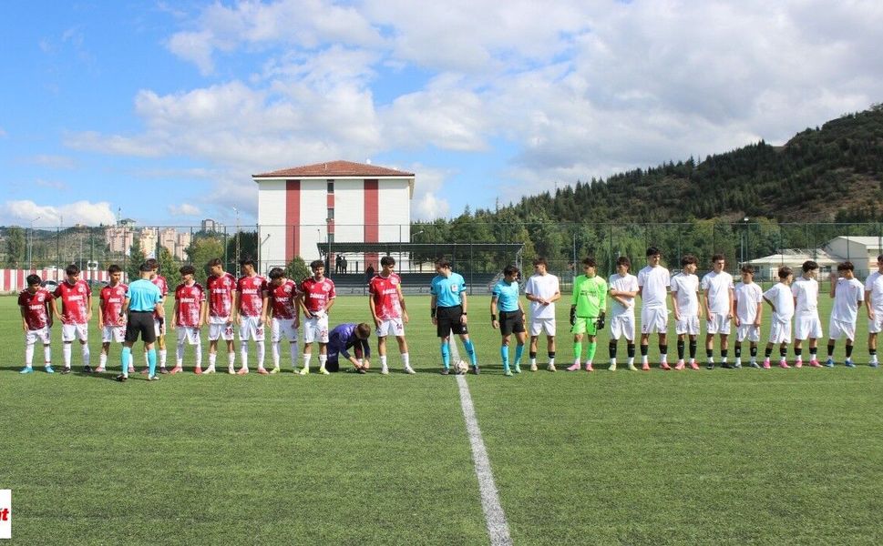 Akademi Ligi'nde U17'lerde Rakibe Son Dakika Şoku