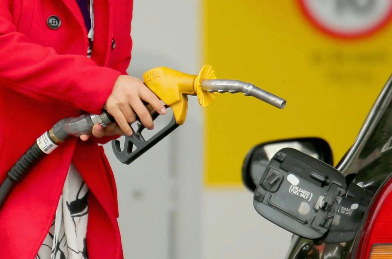 Benzine 12,5 TL zam bekleniyordu: Yeni formül belli oldu