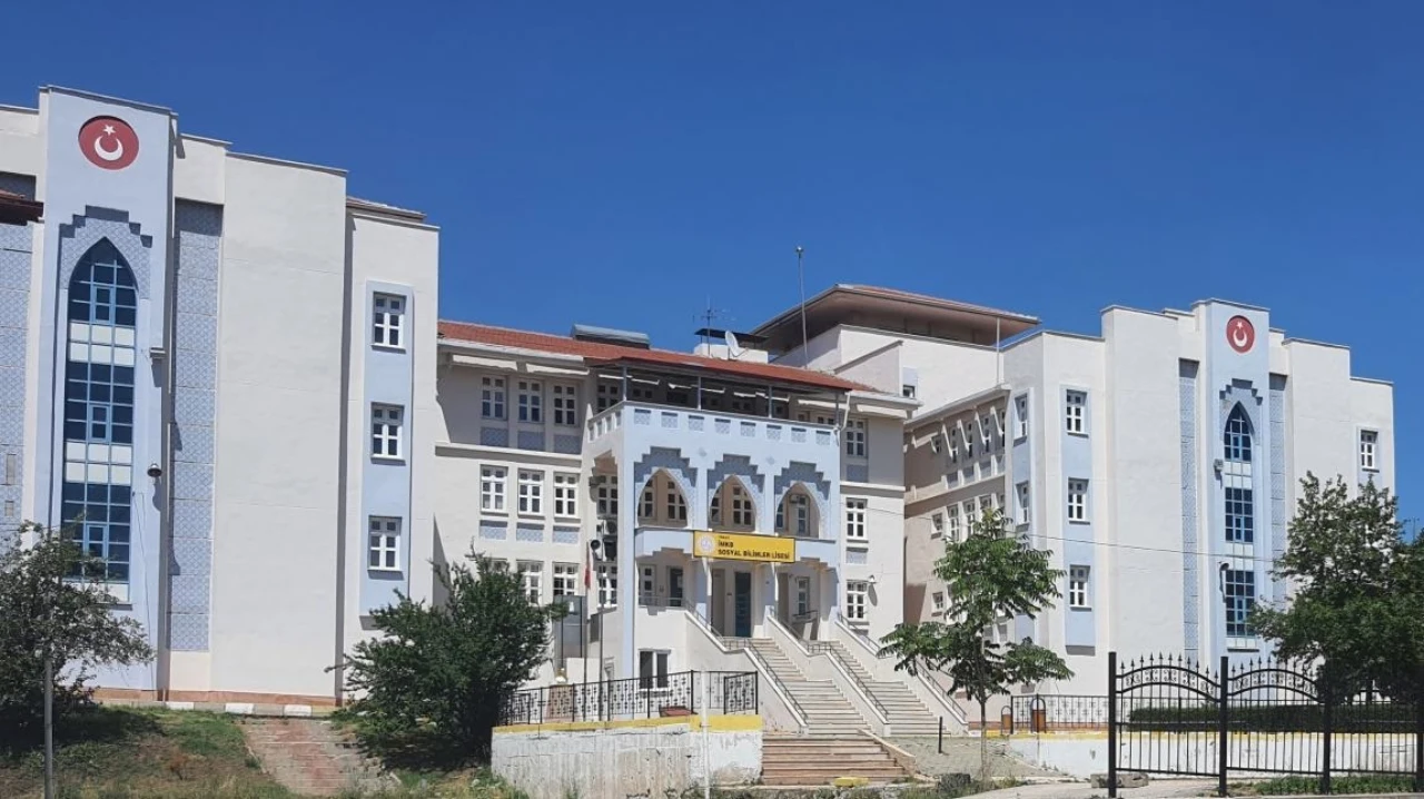 Tokat Borsa Istanbul Sosyal Bilimler Lisesi Tokathaber