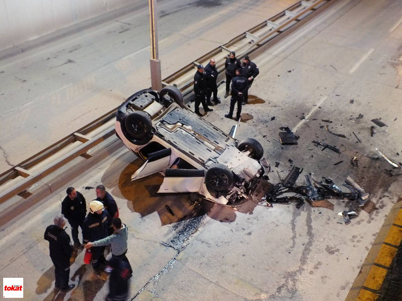 Aa 20250130 36913630 36913627 Tokatta Alt Gecide Dusen Otomobilin Surucusu Yaralandi Tokat Haber1