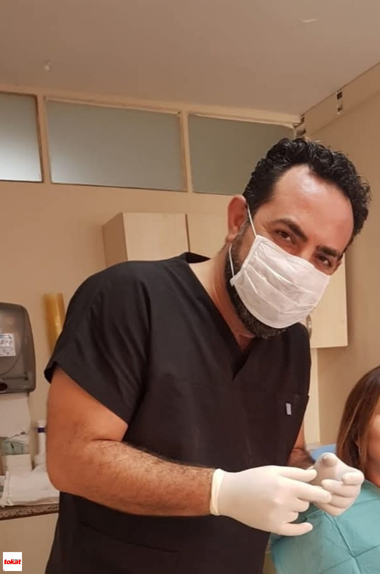 Diş Hekimini Başından Vurdu, Videosunu Çekip Annesine Yolladı3