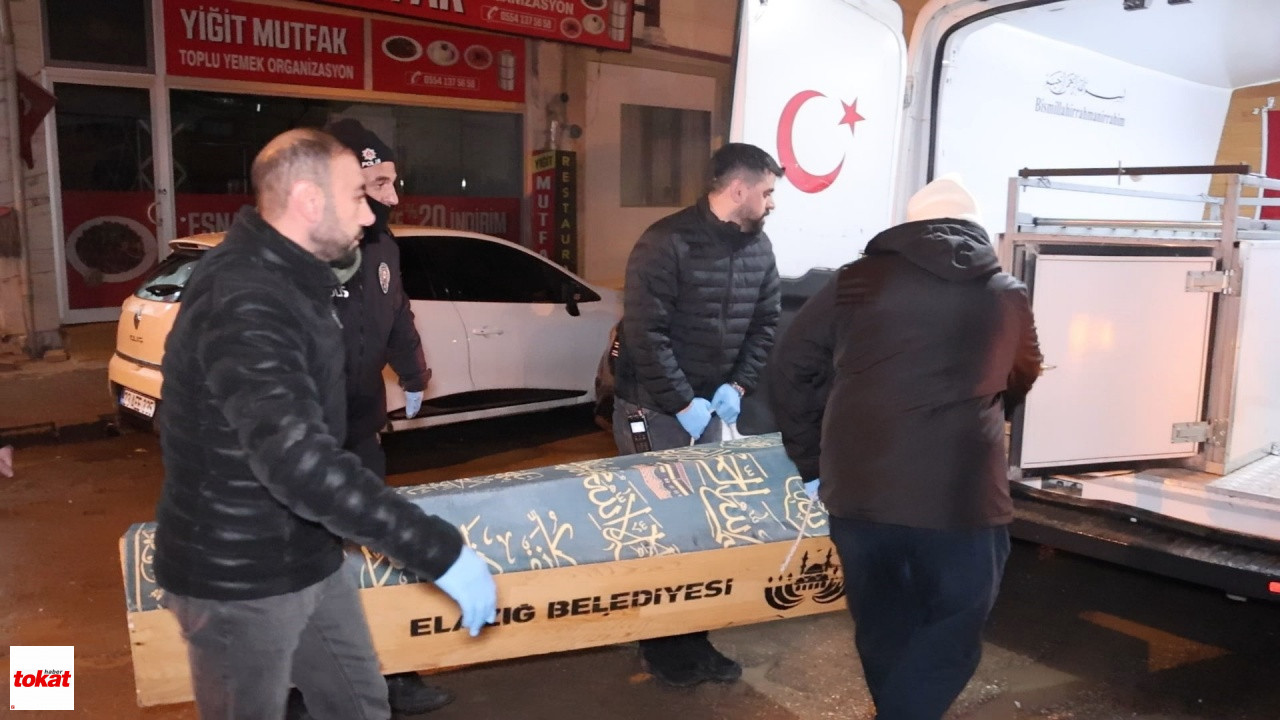 Genç Kadın Apartta Ölü Bulundu3
