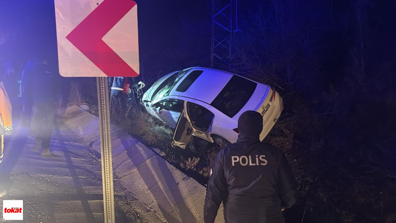 Kontrolden Çıkan Otomobil Şarampole Uçtu10