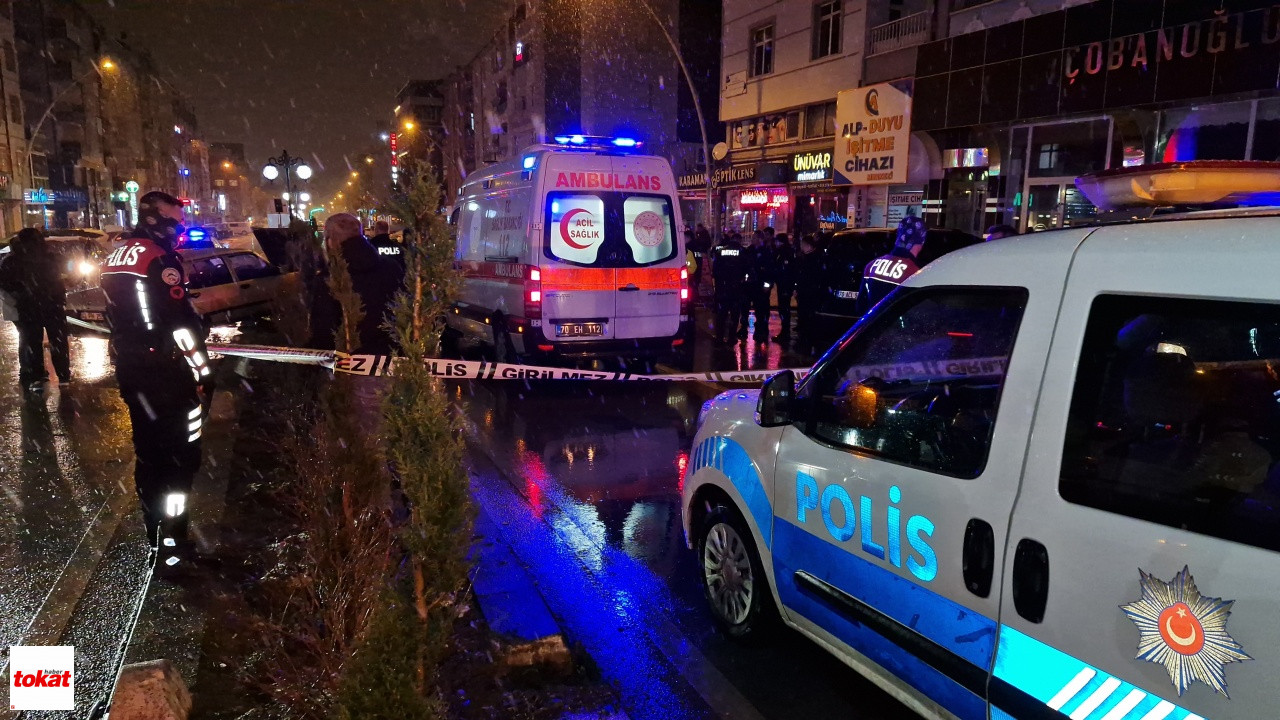 Önce Kaza Yaptı, Sonra Polis Aracında Kendini Vurdu4