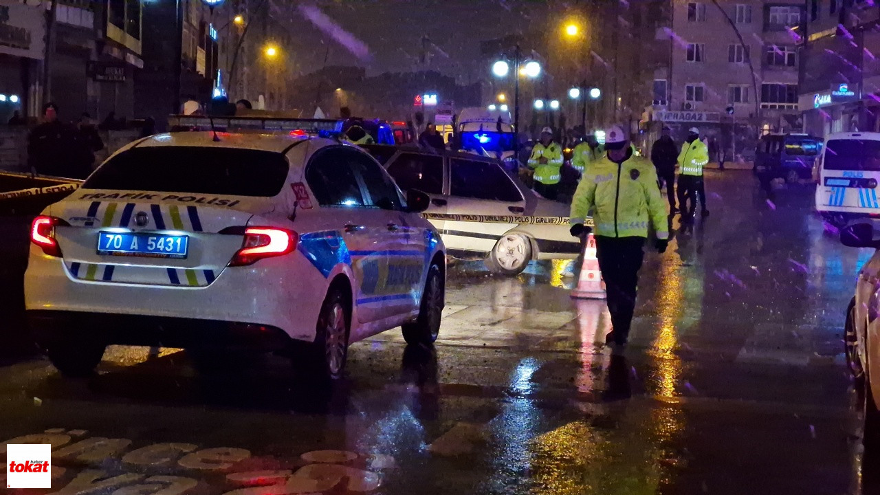 Önce Kaza Yaptı, Sonra Polis Aracında Kendini Vurdu8