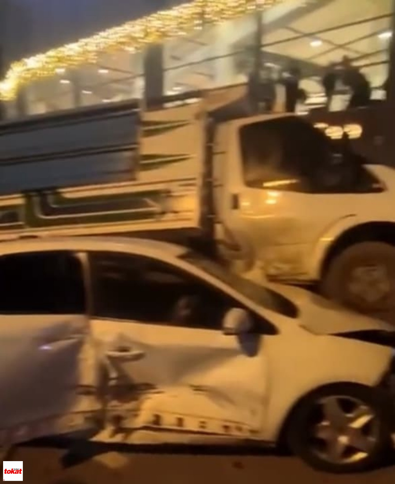 Polis Memurunun Yaralandığı Kaza Kamerada1