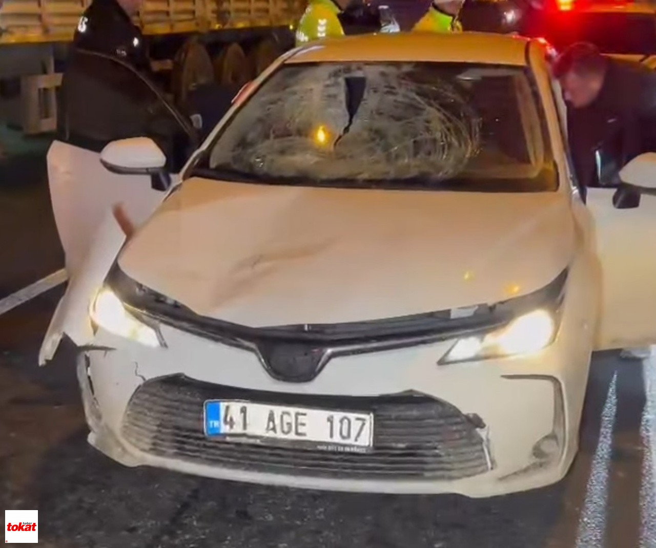 Polise Çarpıp Kaçtı7