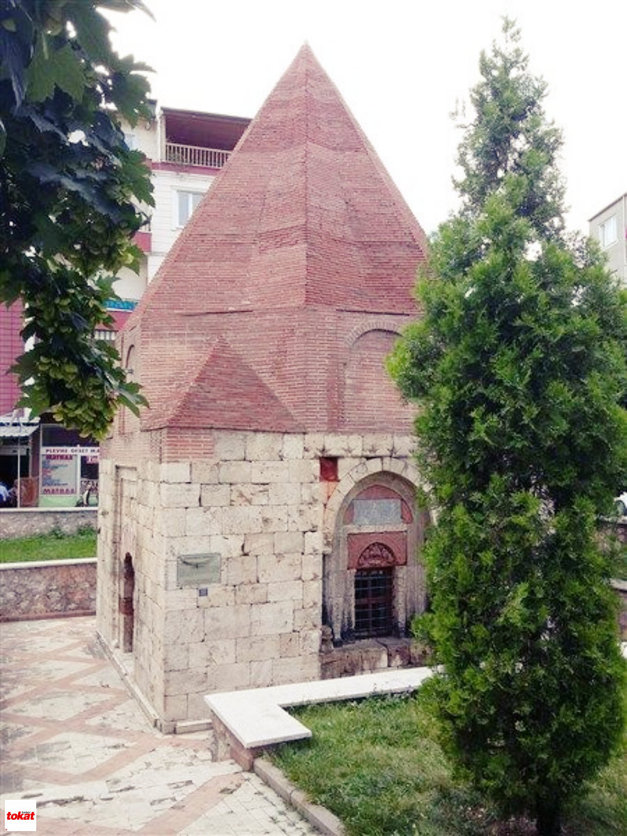 Tokat Esentimur Türbesi (Sivri Tekke)2 Tokat Haber1
