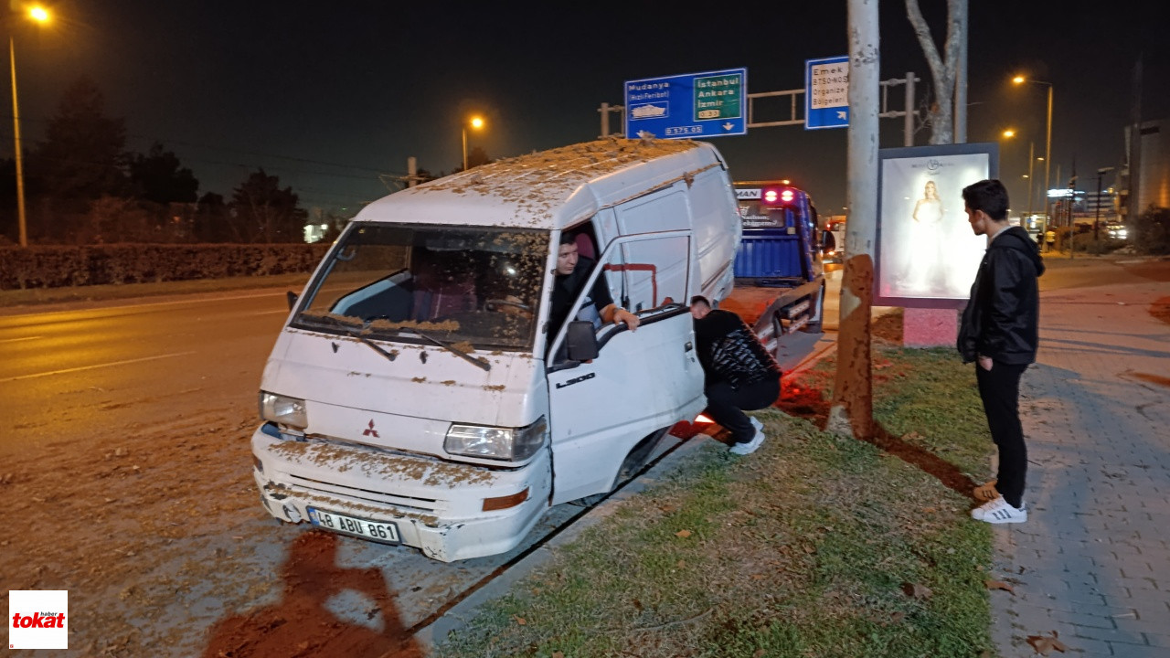 3 Aracın Karıştığı Zincirleme Kazada 5 Kişi Yaralandı2