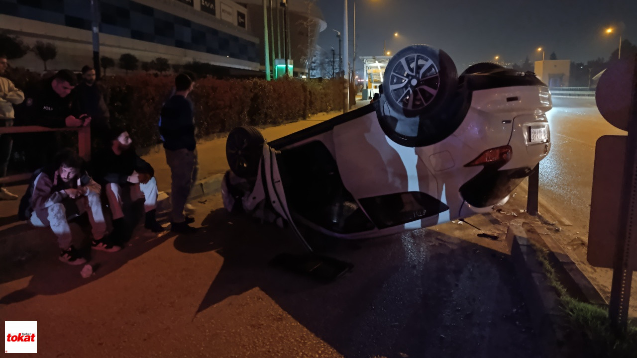 3 Aracın Karıştığı Zincirleme Kazada 5 Kişi Yaralandı5