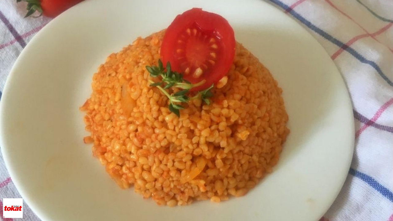 Domatesli Bulgur Pilavı