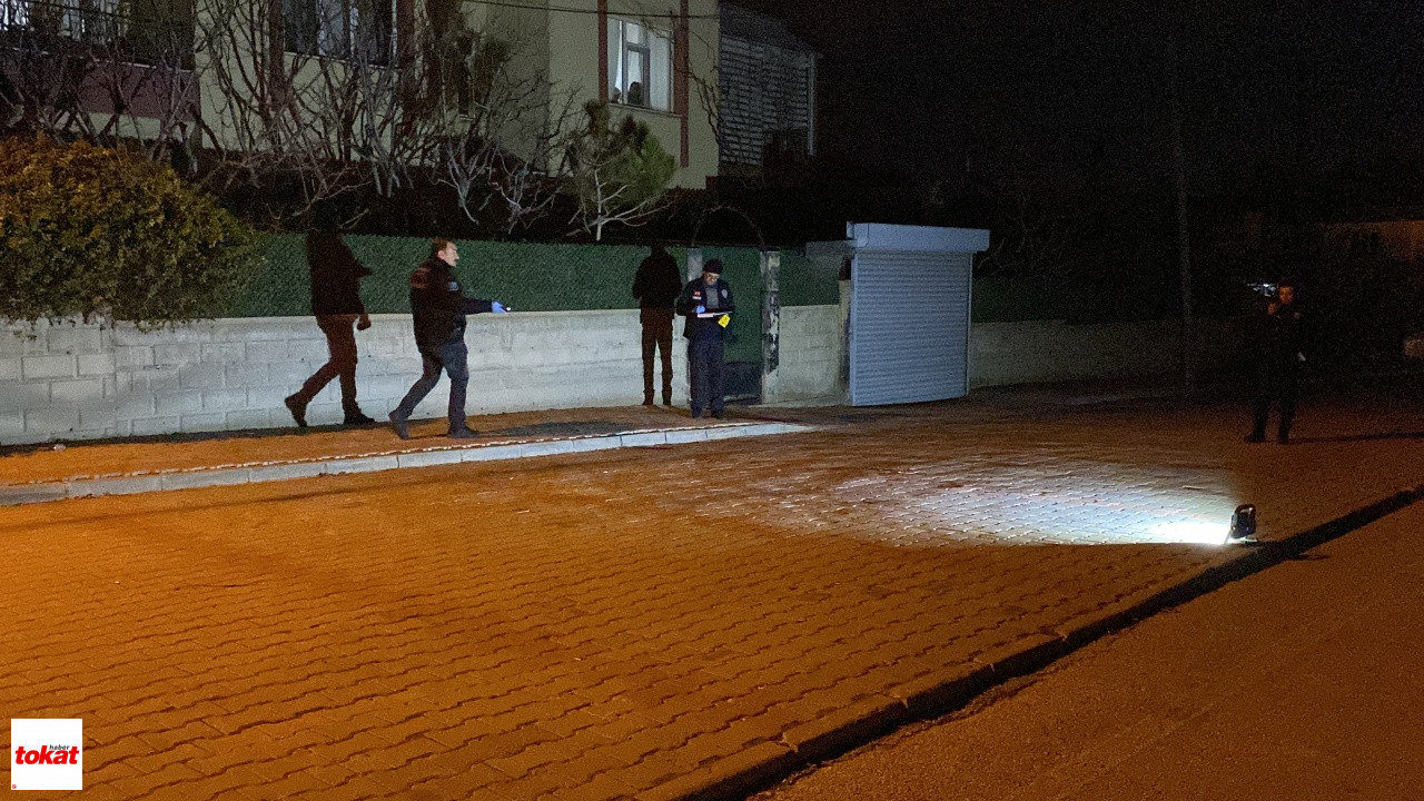 Gençler Arasında Çıkan Kavga Kanlı Bitti