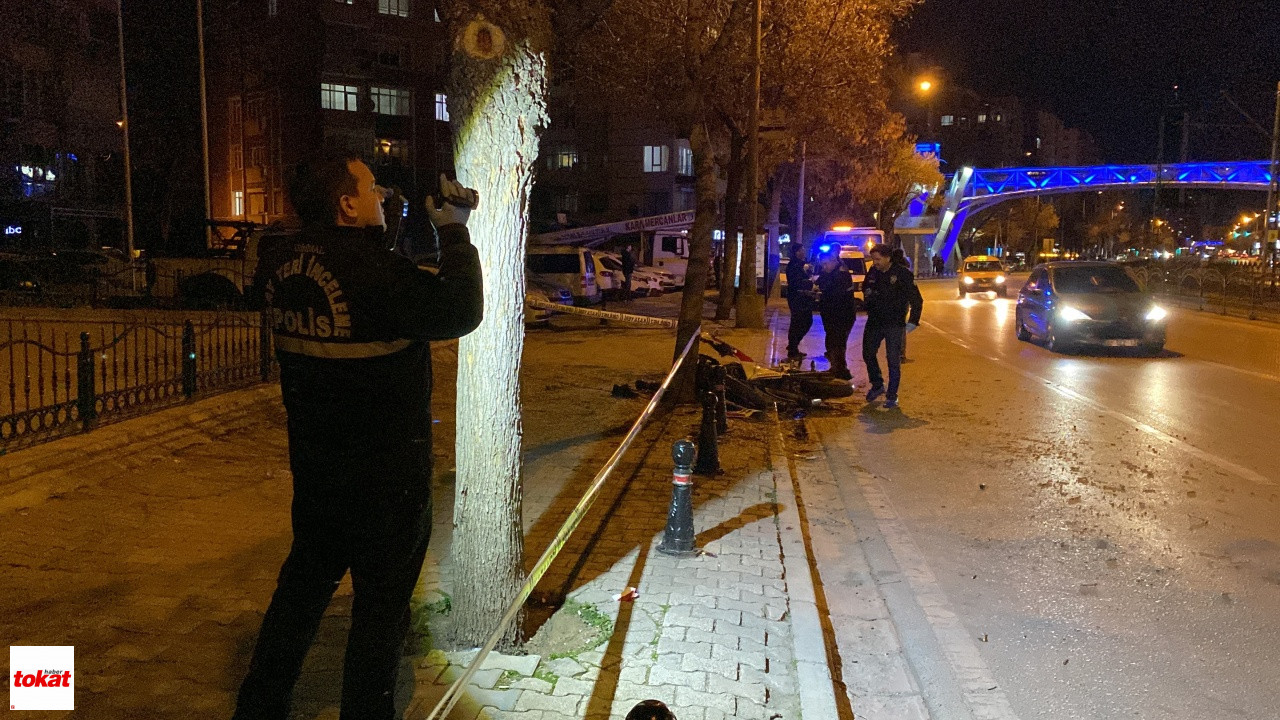 Kontrolden Çıkan Motosiklet Ağaca Çarptı4