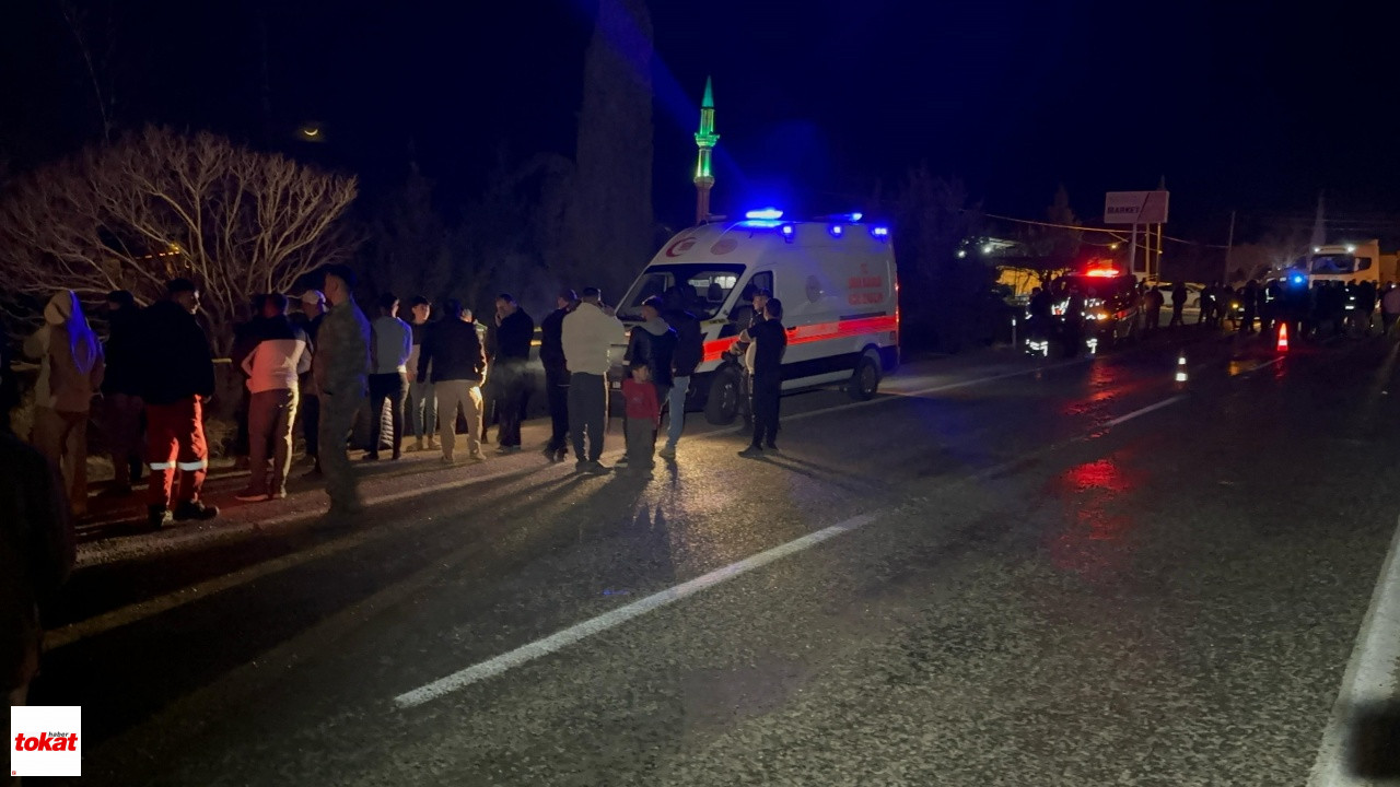 Otomobil Yayaya Çarptı 1 Ölü, 2 Yaralı
